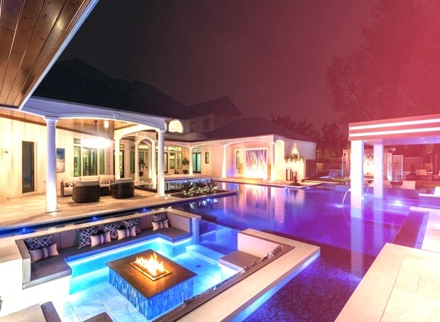 Contemporary Pool (Tampa)